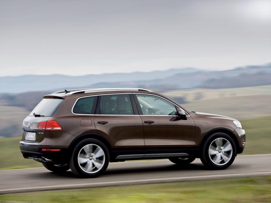  Volkswagen Touareg V8 TDi 2010 года  (фото 9 из 18)
